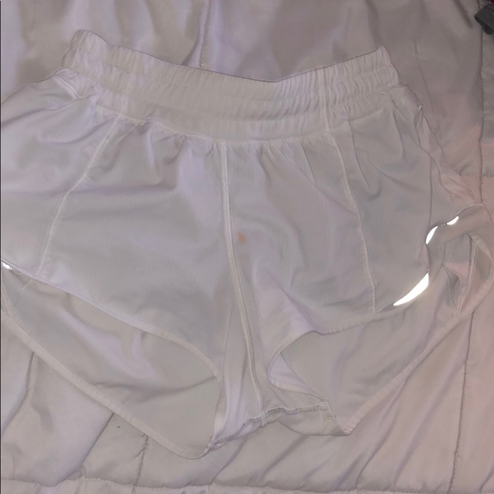 White lululemon shorts